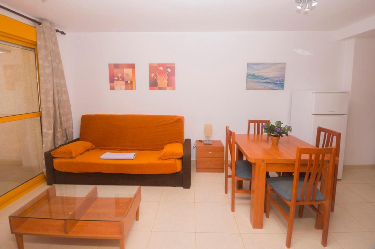 Apartamentos Ambar Beach קלפה מראה חיצוני תמונה